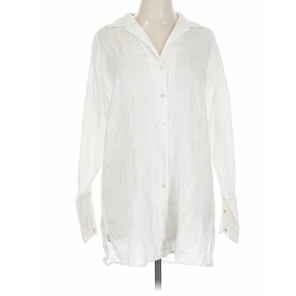 Classic Ivory Button-Front Women's Blouse - Picture 2 of 6